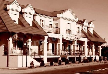 Hotel Chrobry Łęczyca エクステリア 写真