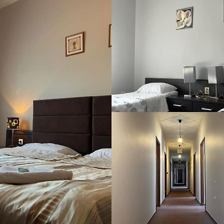 Hotel Chrobry Łęczyca エクステリア 写真